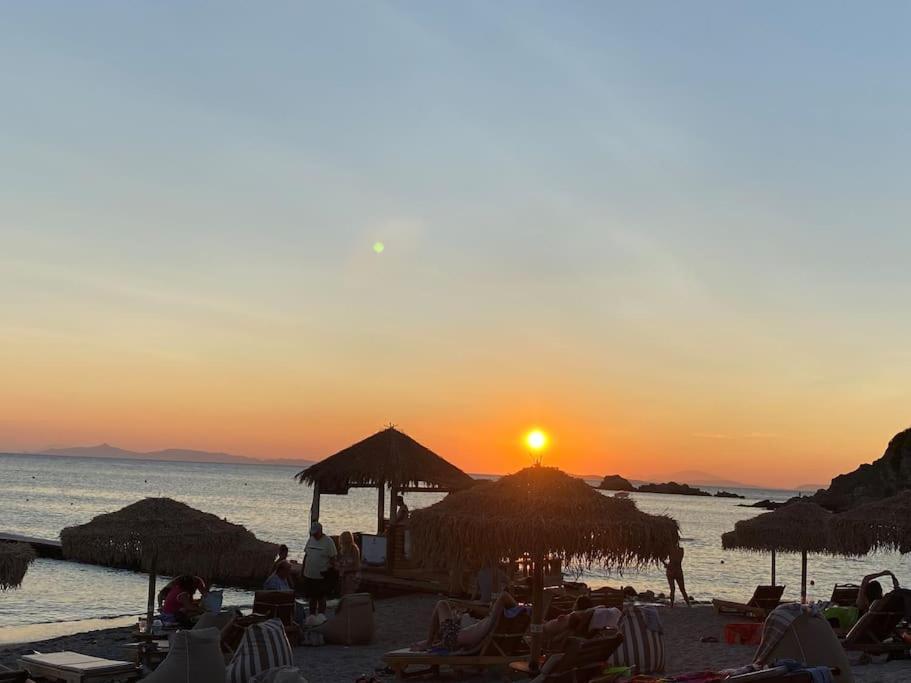 Agia Marina  Eagles Nest Villa Athenian Riviera In Aghia Marina Near Lagonisi, Next To The Beach Close To Athens Airport מראה חיצוני תמונה