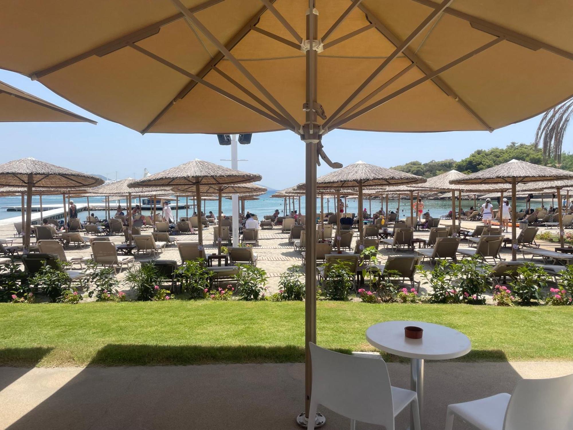 Agia Marina  Eagles Nest Villa Athenian Riviera In Aghia Marina Near Lagonisi, Next To The Beach Close To Athens Airport מראה חיצוני תמונה